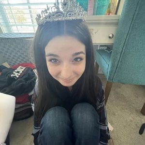 Meet your Posher, Alyissa